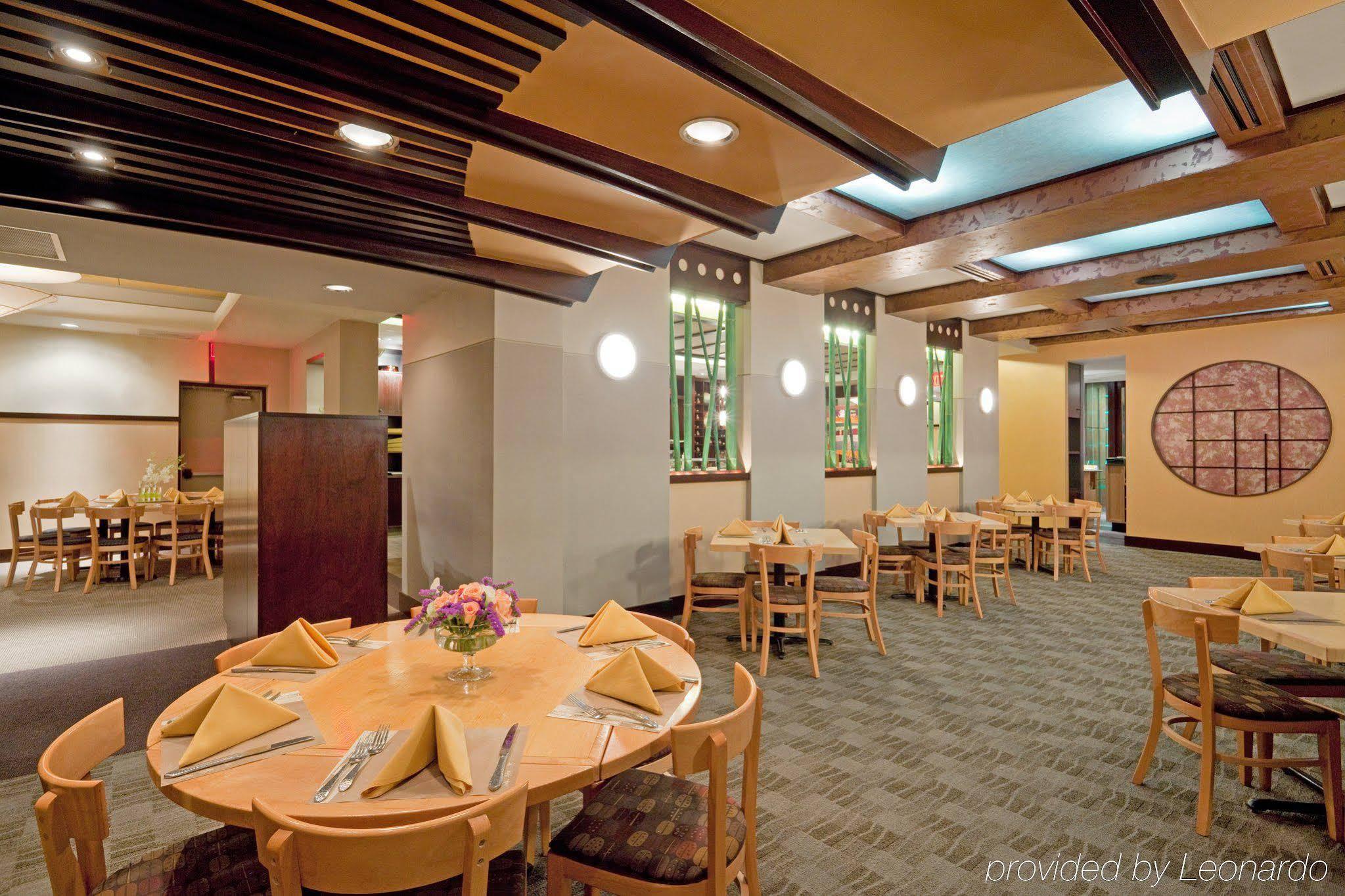 Holiday Inn Boston - Dedham Hotel & Conference Center By Ihg Exterior photo